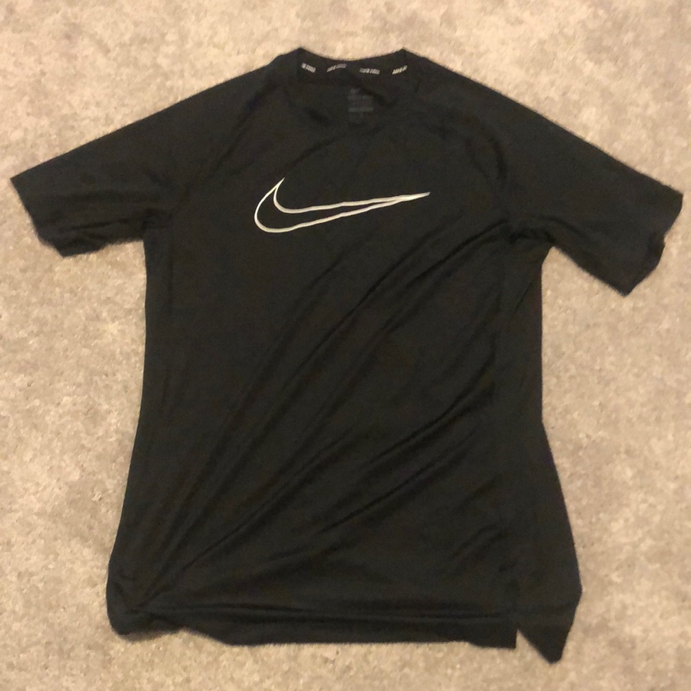 Nike Men's Black T-Shirt
